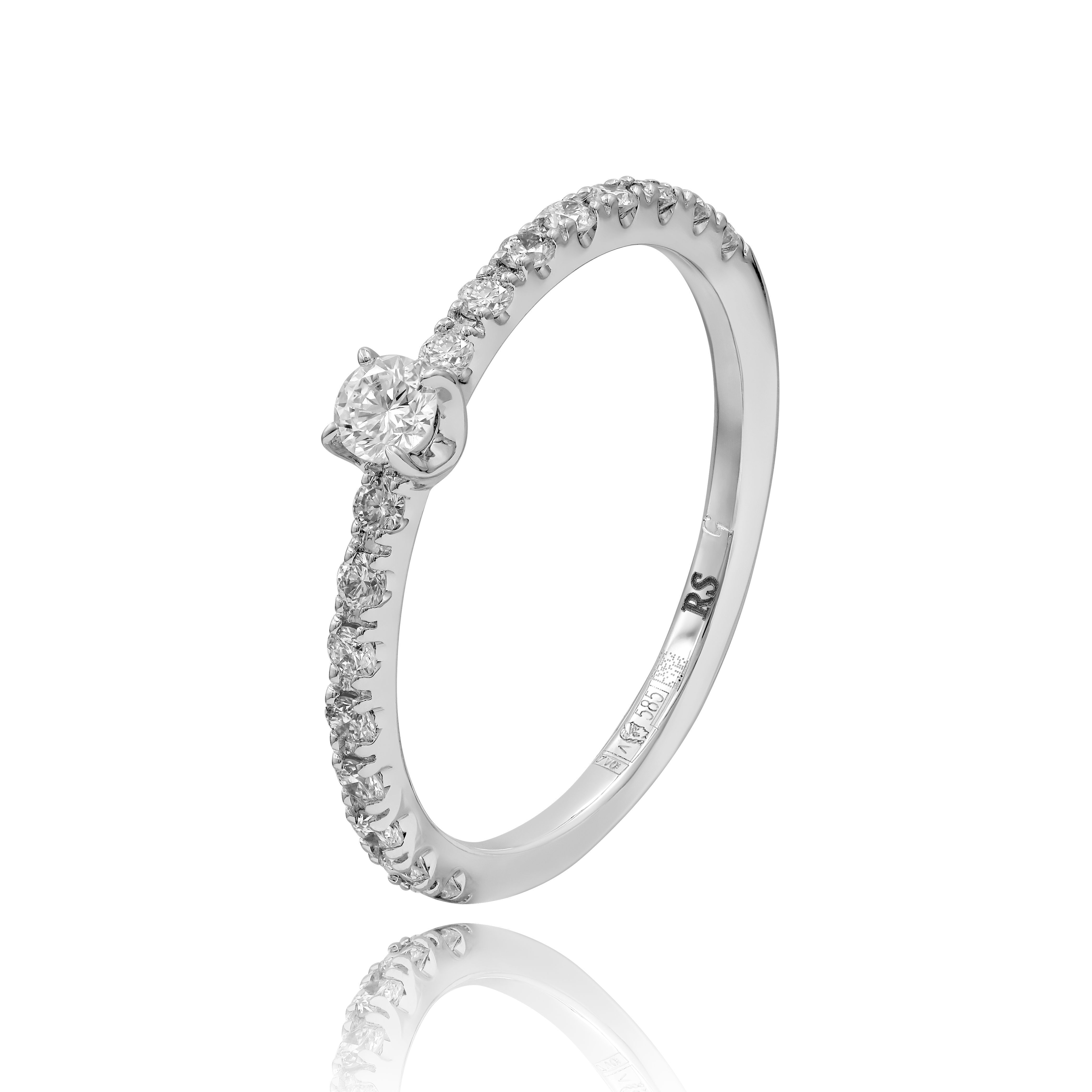 Кольцо из белого золота с бриллиантами