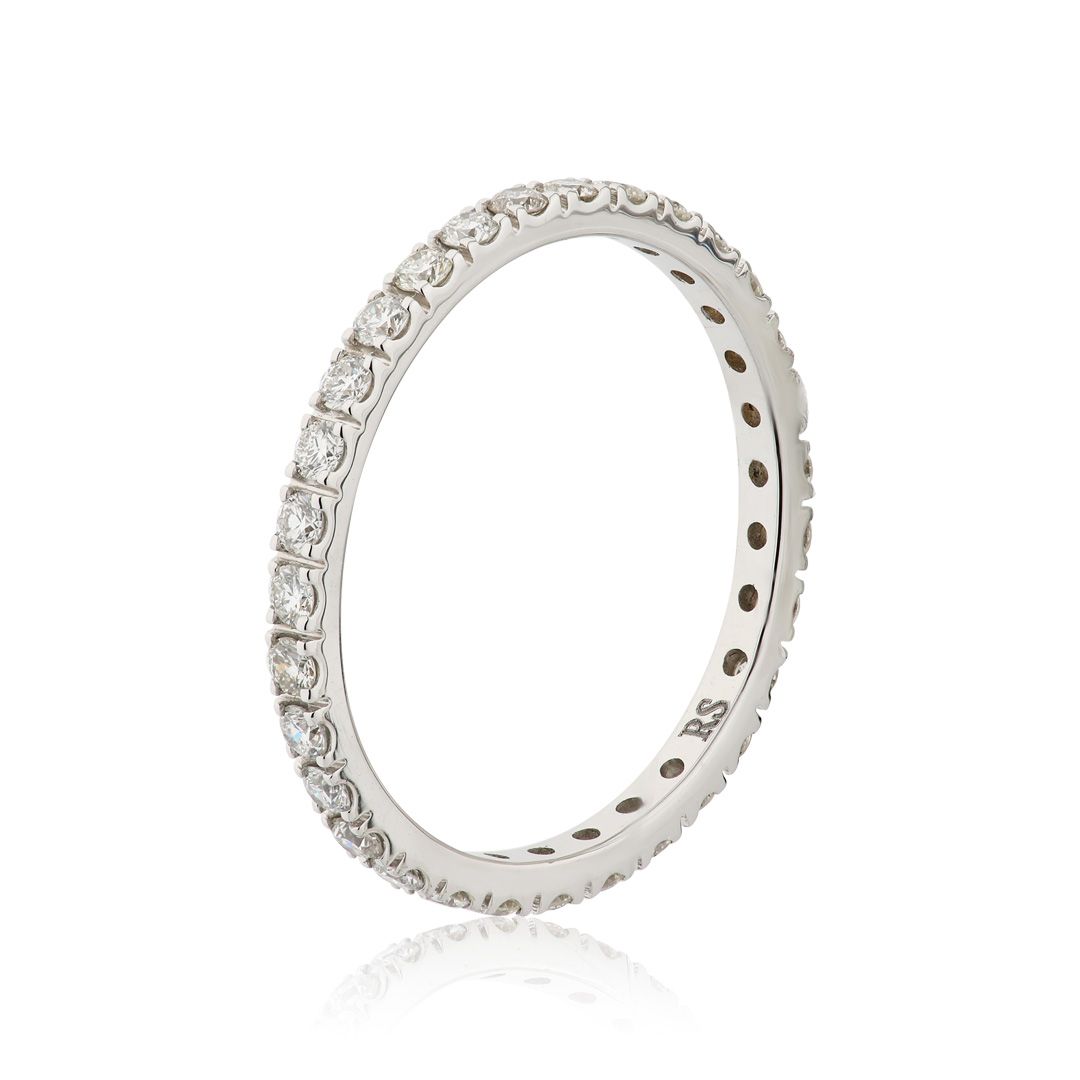 Кольцо из белого золота с бриллиантами