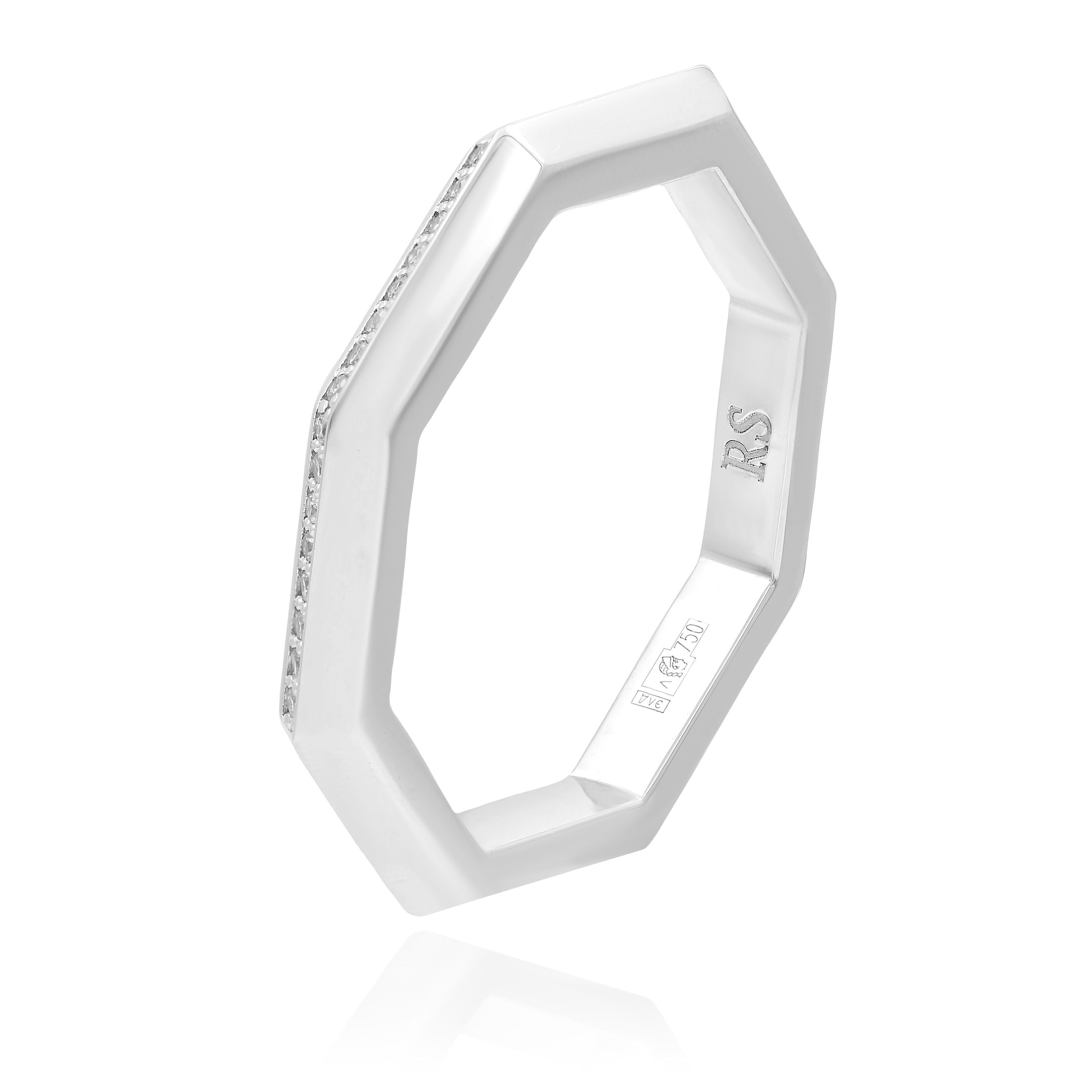 Кольцо из белого золота с бриллиантами