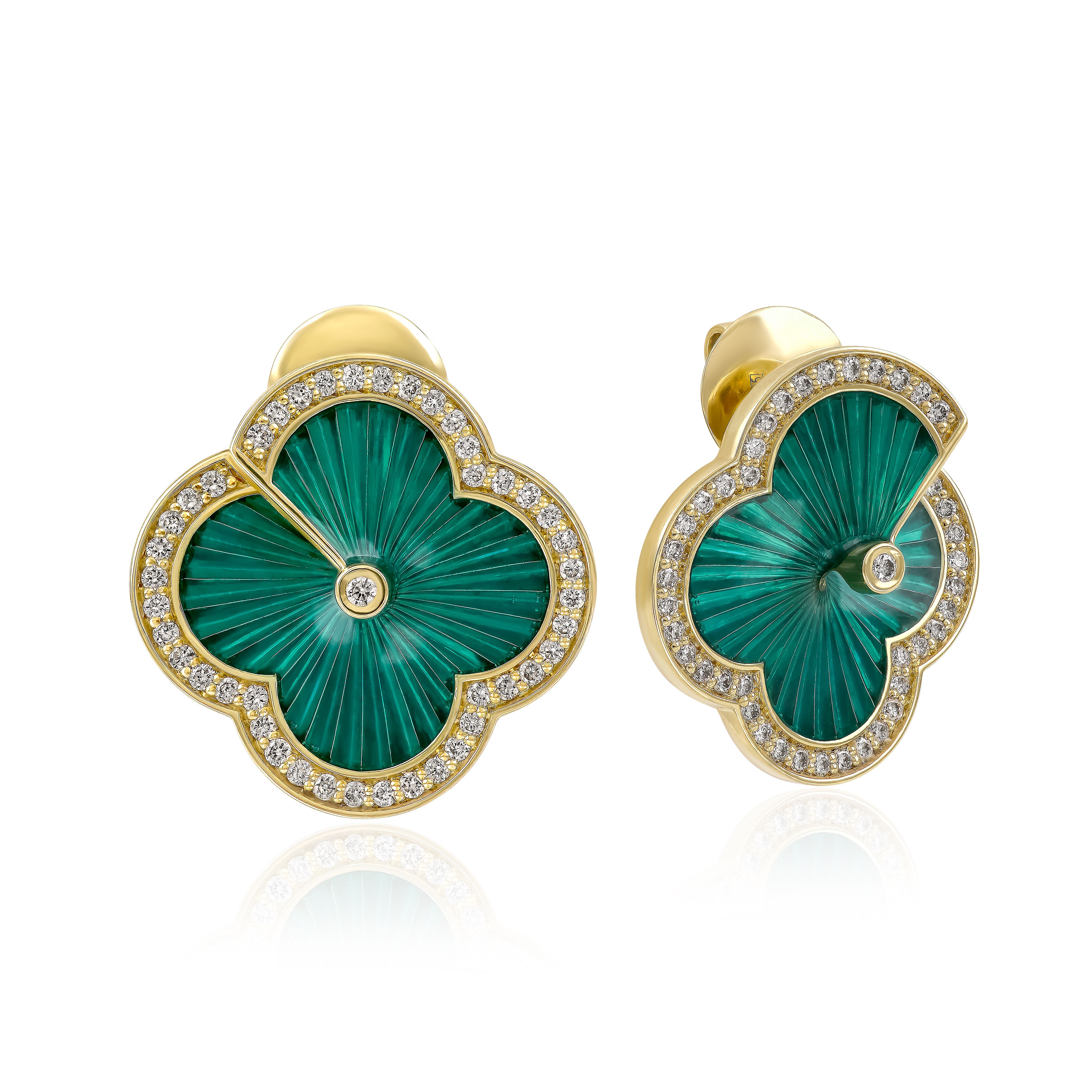 Пусеты из желтого золота с бриллиантами