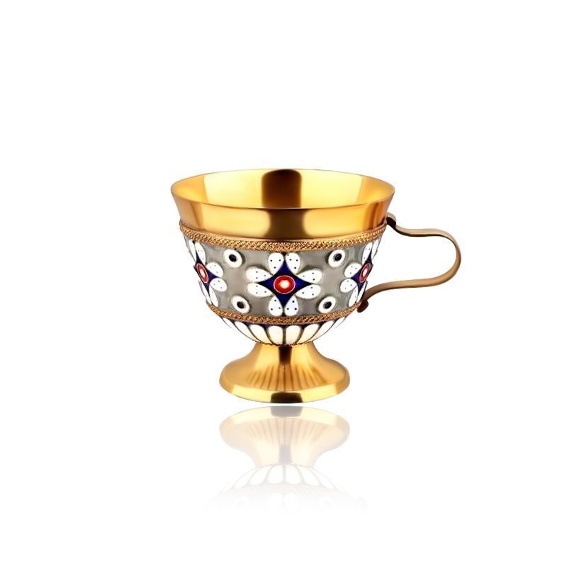 Чашка из серебра 