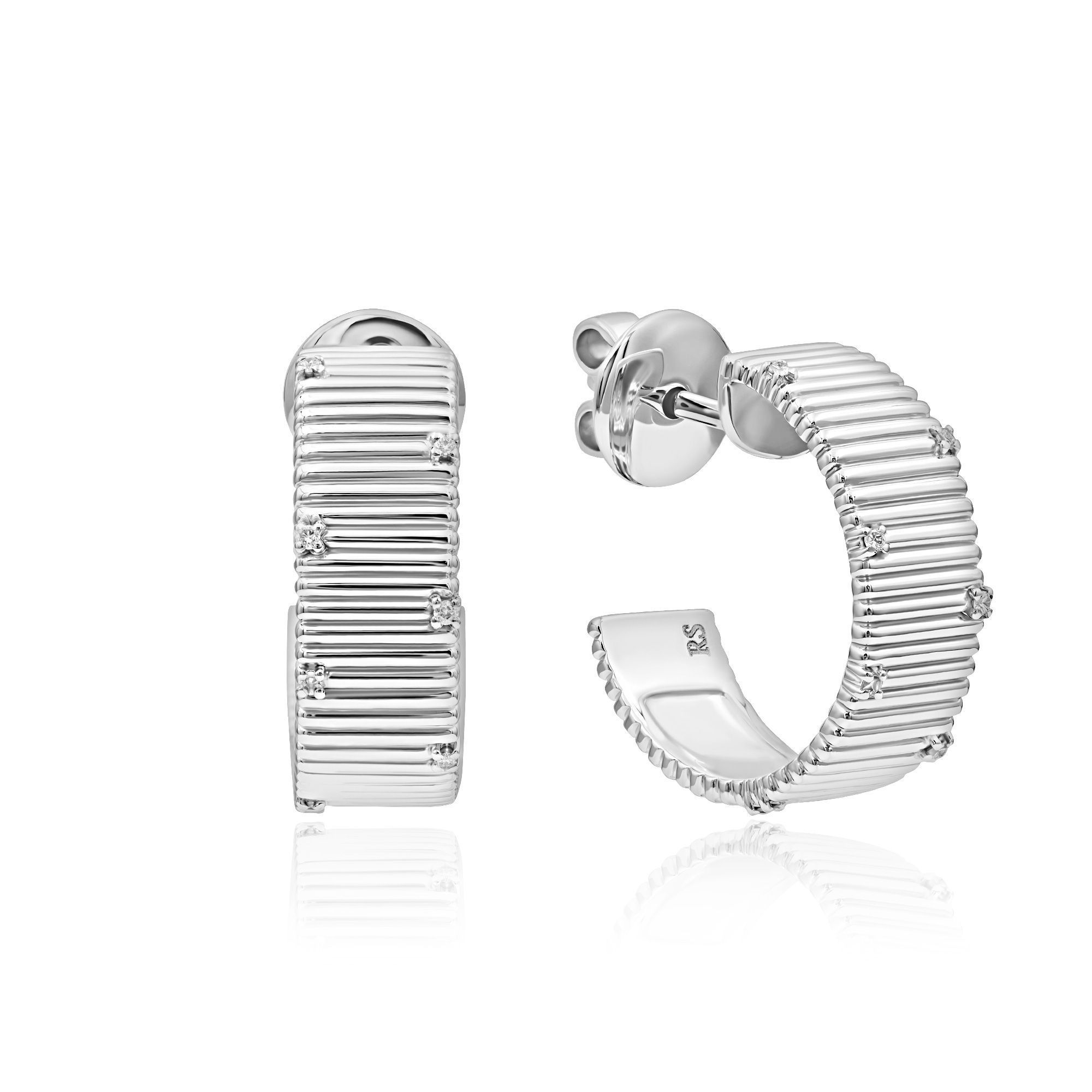 Пусеты из белого золота с бриллиантами