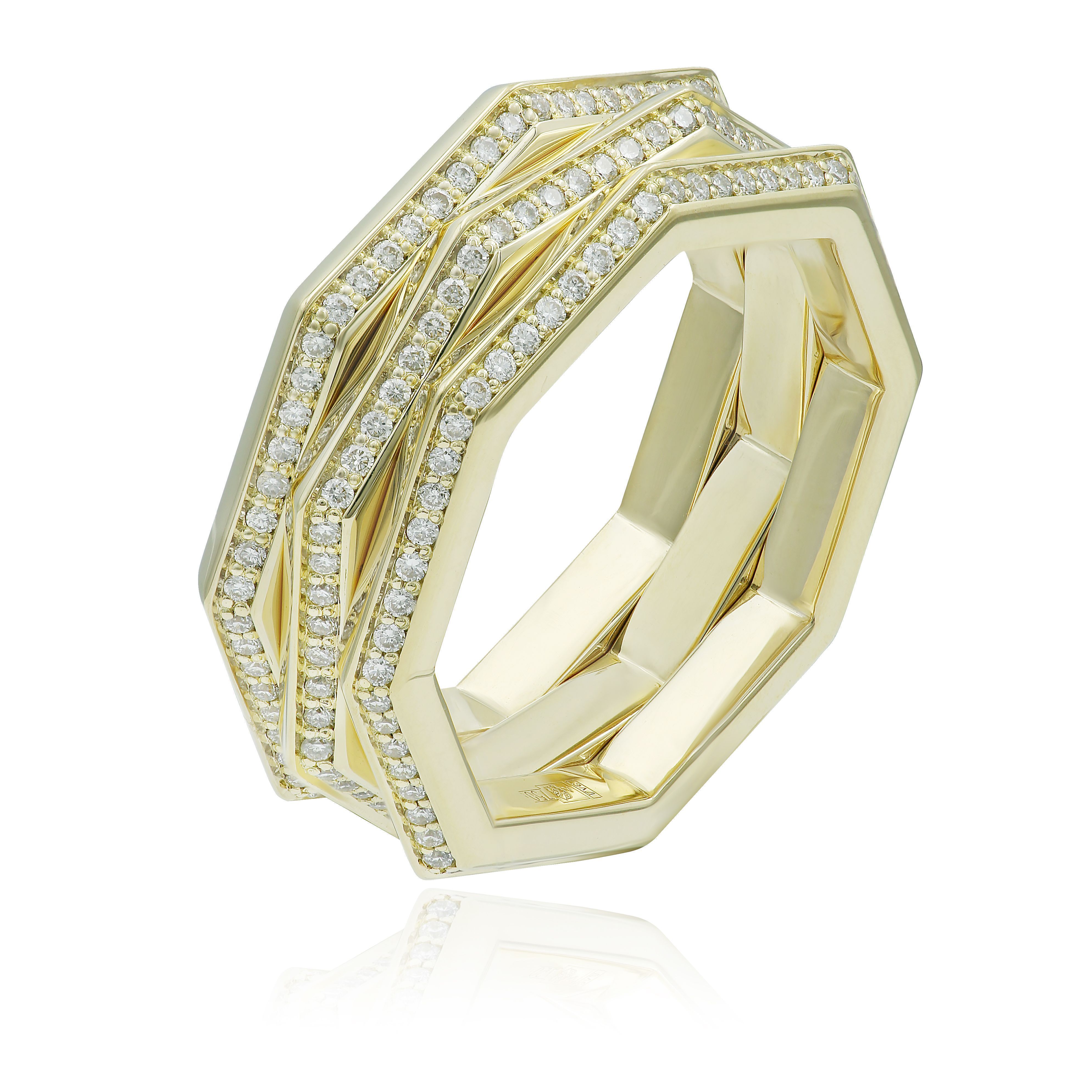 Кольцо из желтого золота с бриллиантами