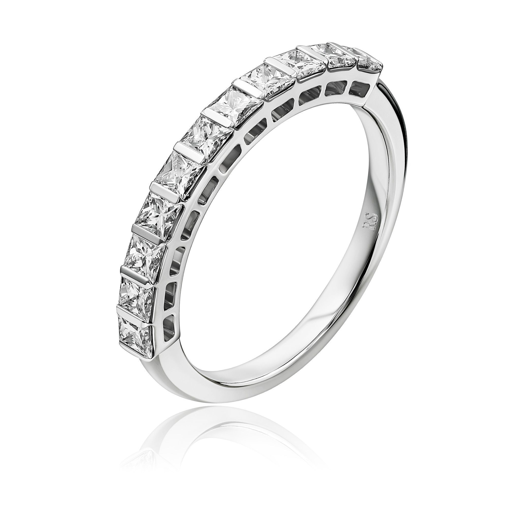 Кольцо из белого золота с бриллиантами