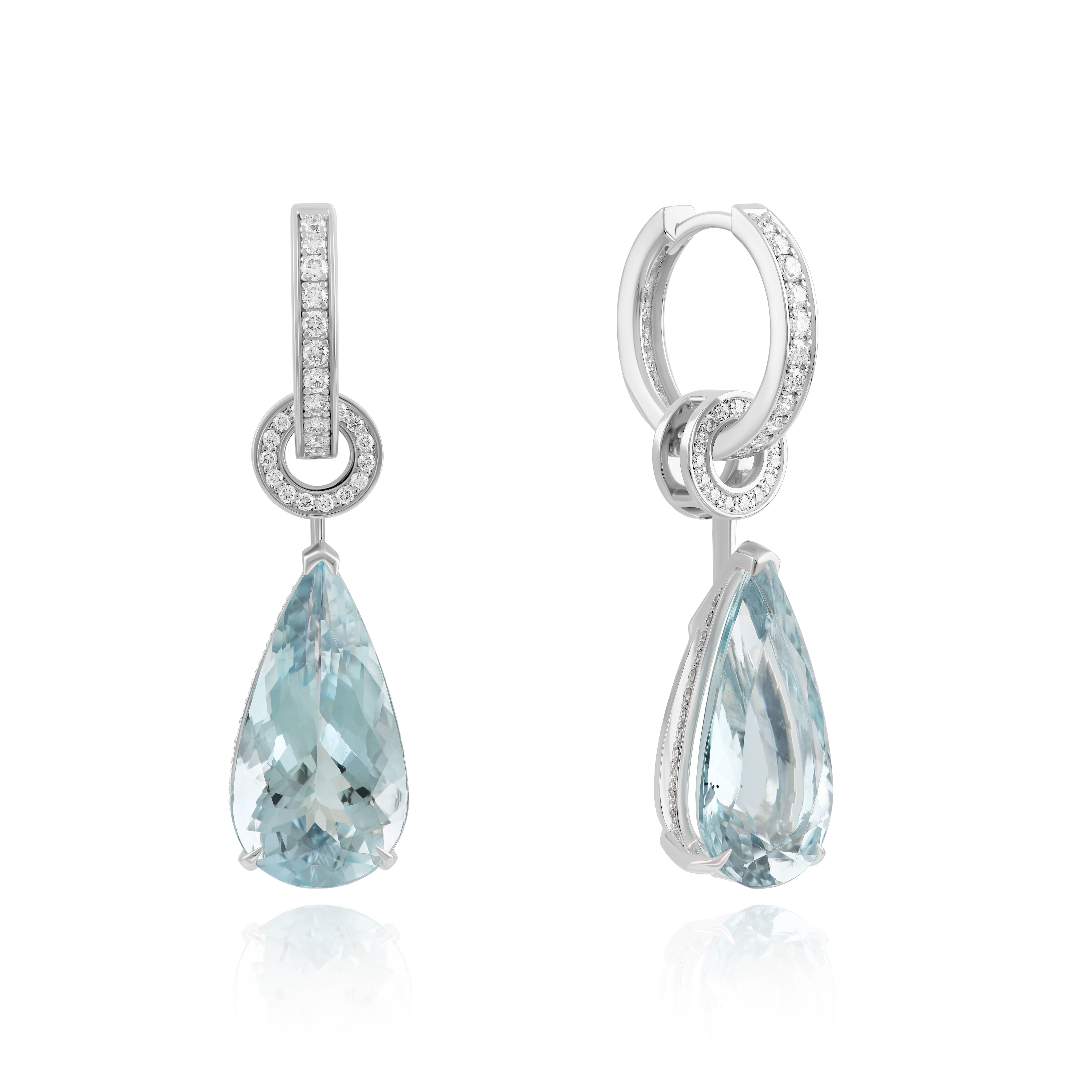 Серьги из белого золота с бриллиантами и аквамаринами 11.62 ct