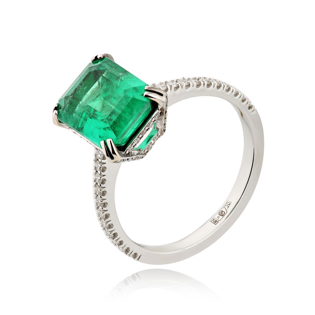 Кольцо из белого золота с изумрудом 3.61 ct и бриллиантами