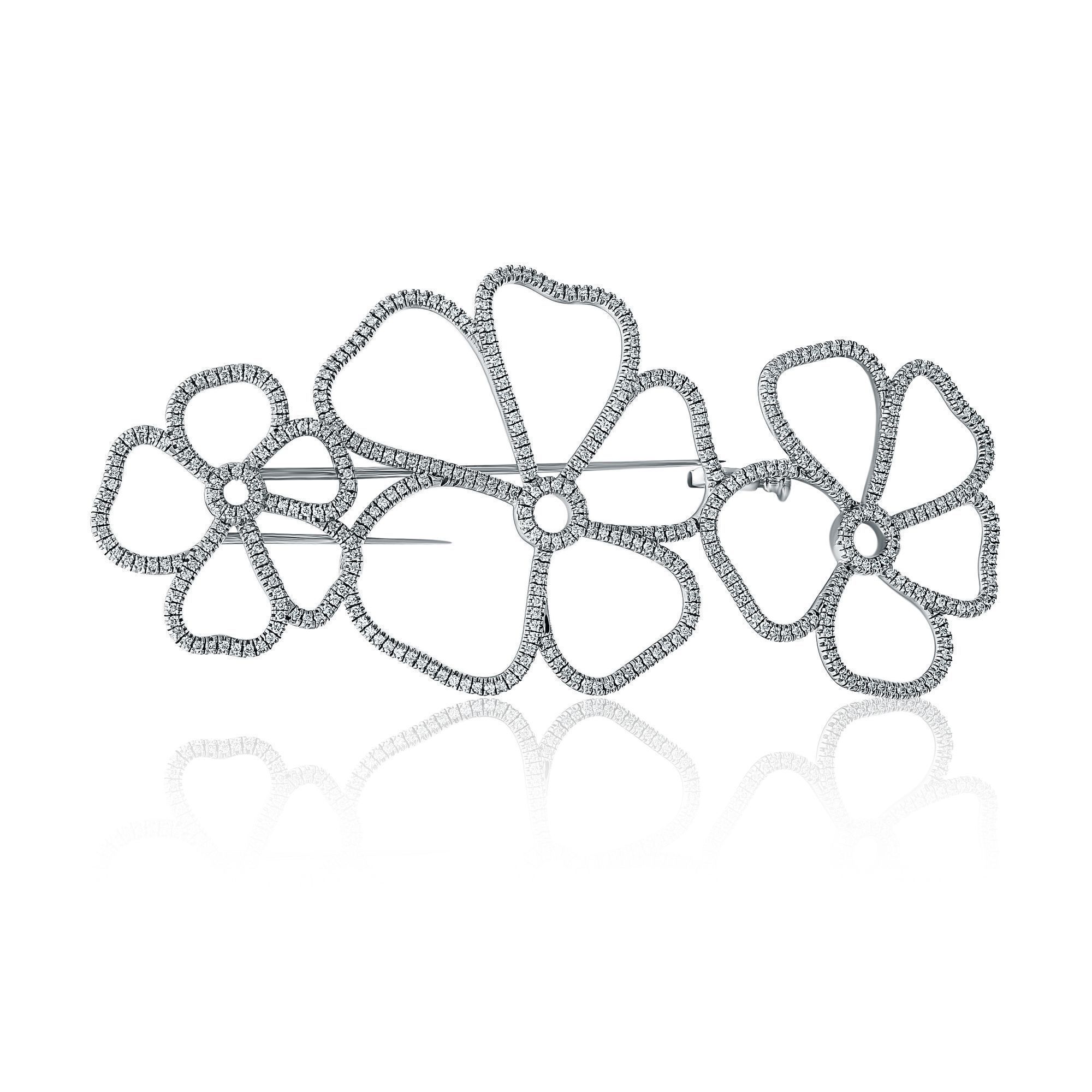 Брошь из белого золота с бриллиантами