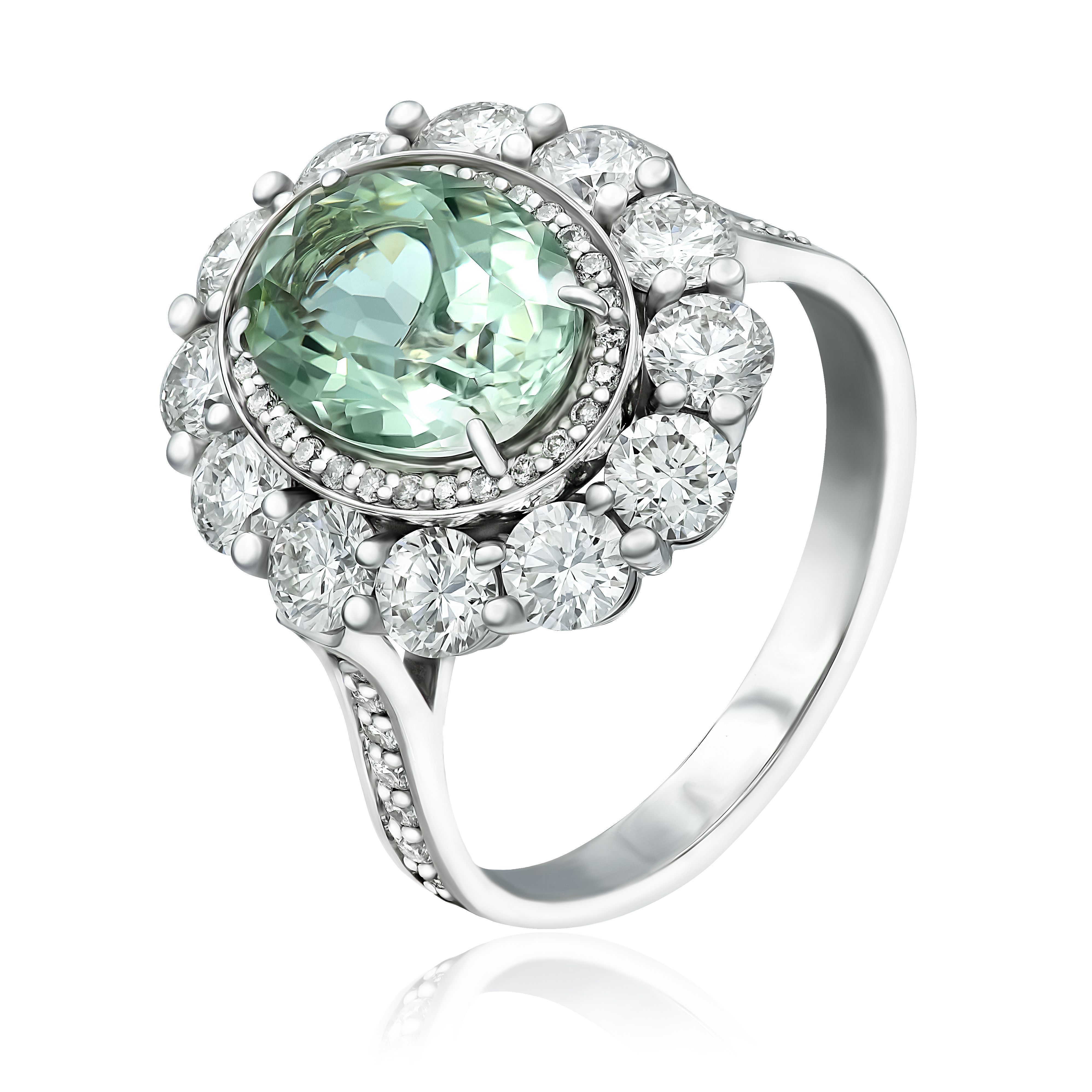 Кольцо из белого золота с аметистом 2.15 ct и бриллиантами