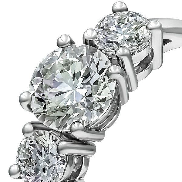 Кольцо из белого золота с бриллиантом 1.31 ct