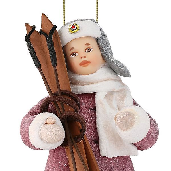 Елочная игрушка «Слава с лыжами»