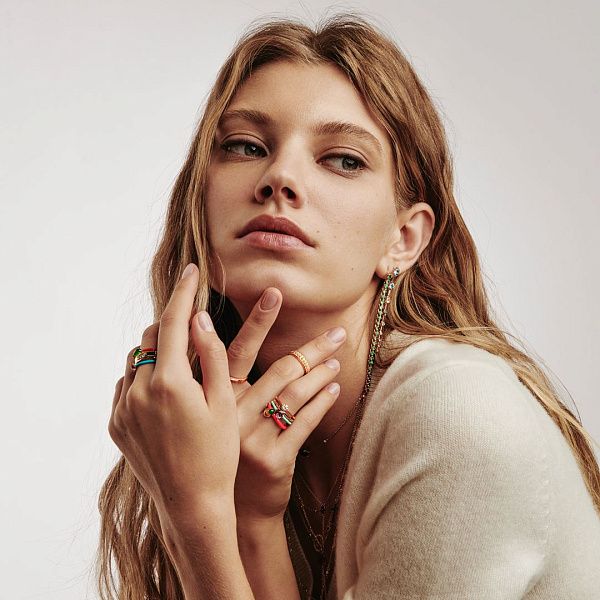 Кольцо из желтого золота с аметистом