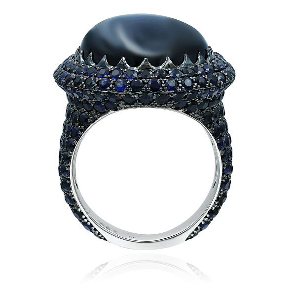 Кольцо из белого золота с сапфиром 31.86 ct