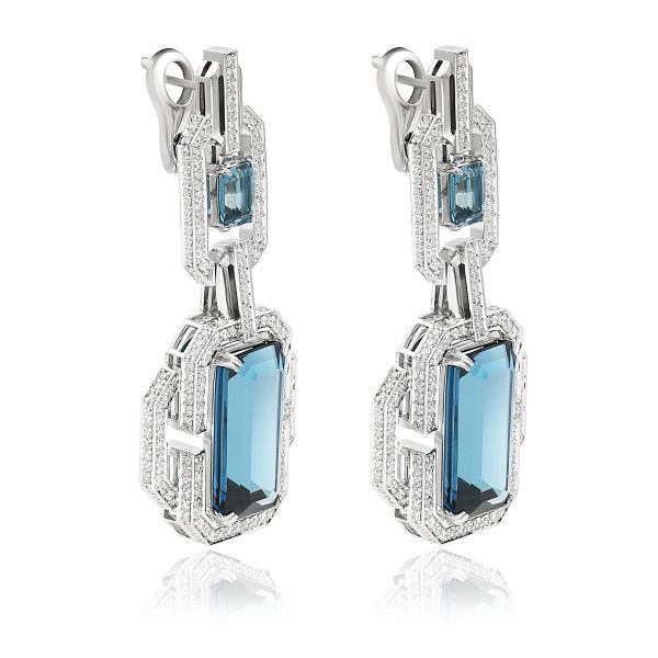 Серьги из белого золота с топазами 31.4 ct и бриллиантами
