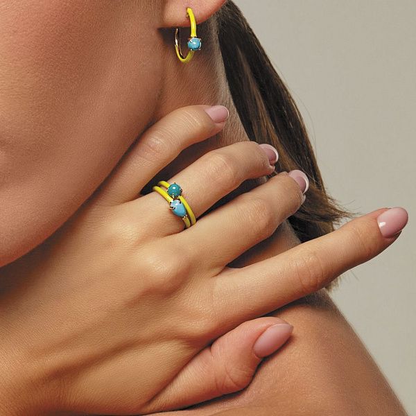 Пусеты из желтого золота с бирюзой