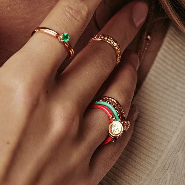 Кольцо из желтого золота с хризопразом