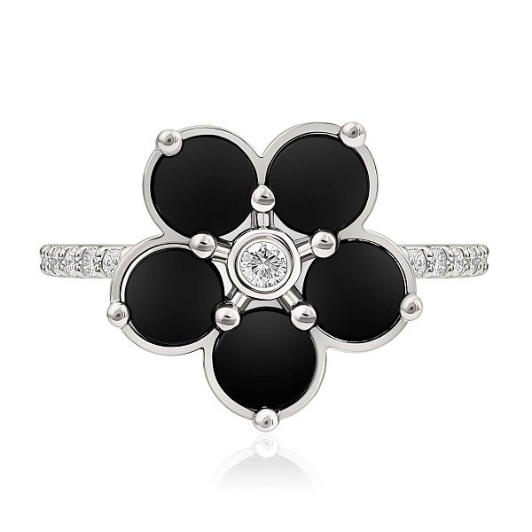 Кольцо из белого золота с ониксом и бриллиантами