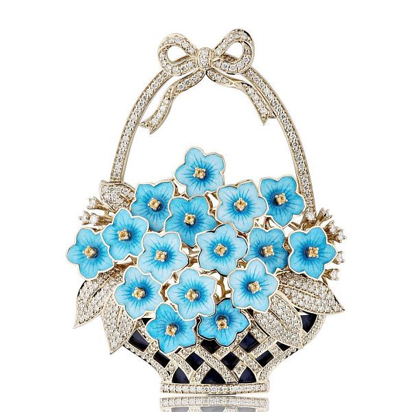 Брошь из белого золота с бриллиантами и цитринами