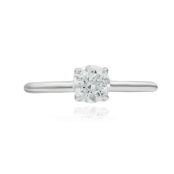 Кольцо из белого золота с бриллиантом