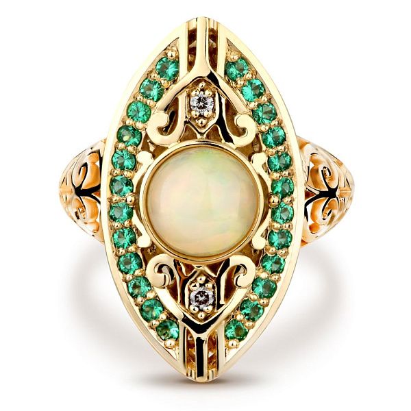 Кольцо «Килиманджаро» из желтого золота с изумрудами, опалом и бриллиантами
