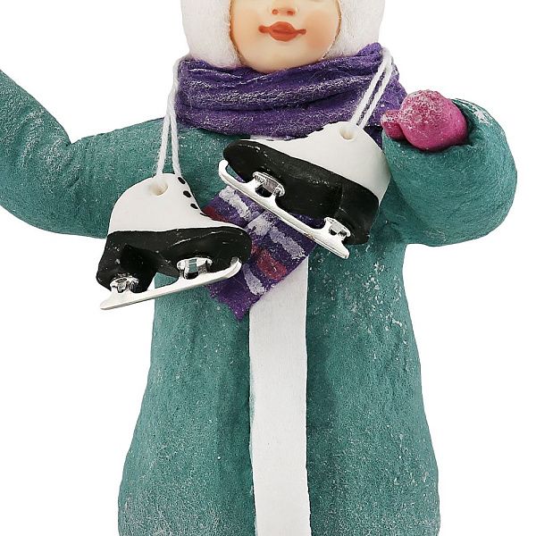 Елочная игрушка «Ирочка с коньками»