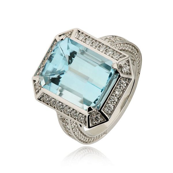 Кольцо из белого золота с аквамарином 8.62 ct и бриллиантами