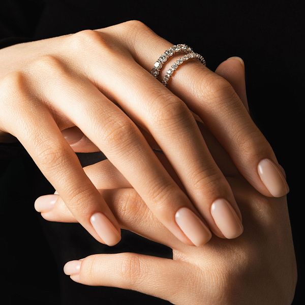 Кольцо из белого золота с бриллиантами