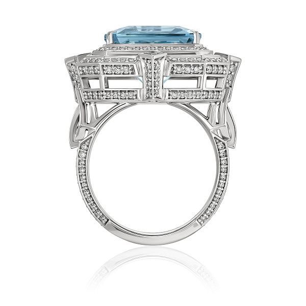 Кольцо из белого золота с бриллиантами и аквамарином 9.76 ct