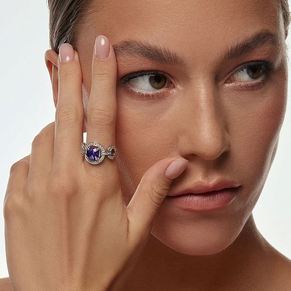 Кольцо из белого золота с бриллиантами и аметистом