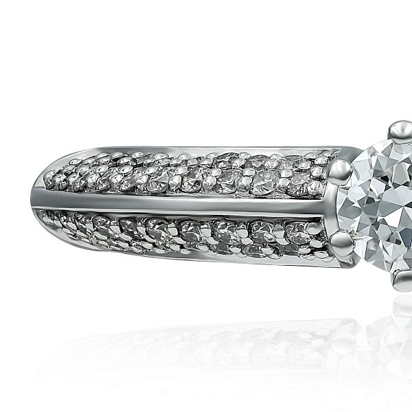 Кольцо из белого золота с бриллиантами