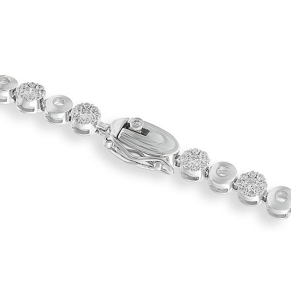 Колье из белого золота с бриллиантами