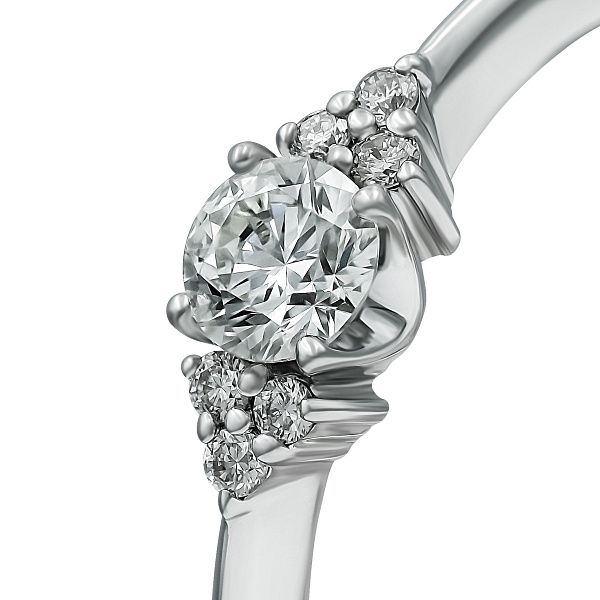 Кольцо из белого золота с бриллиантами