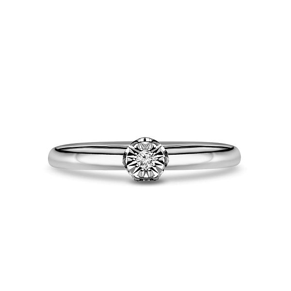 Кольцо из белого золота с бриллиантом