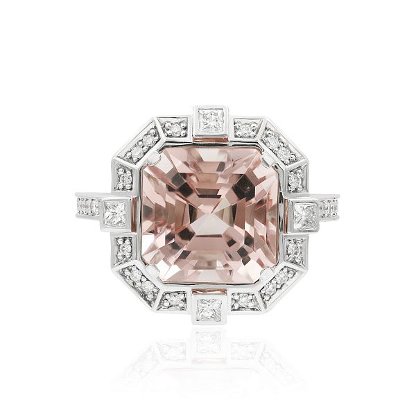 Кольцо из белого золота с морганитом 4.1 ct и бриллиантами