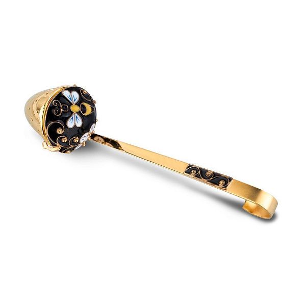 Чайница из серебра 