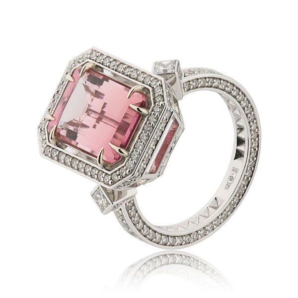 Кольцо из белого золота с турмалином 5.6 ct и бриллиантами
