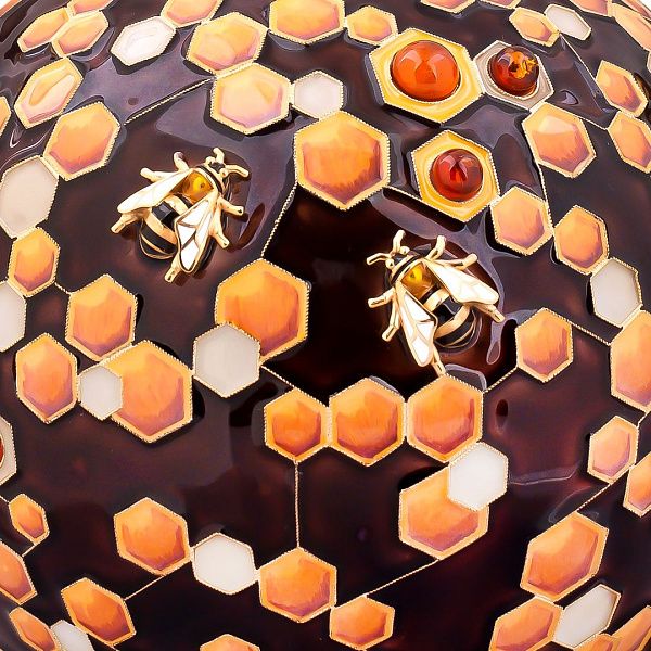 Чайник из серебра с янтарем и морионом