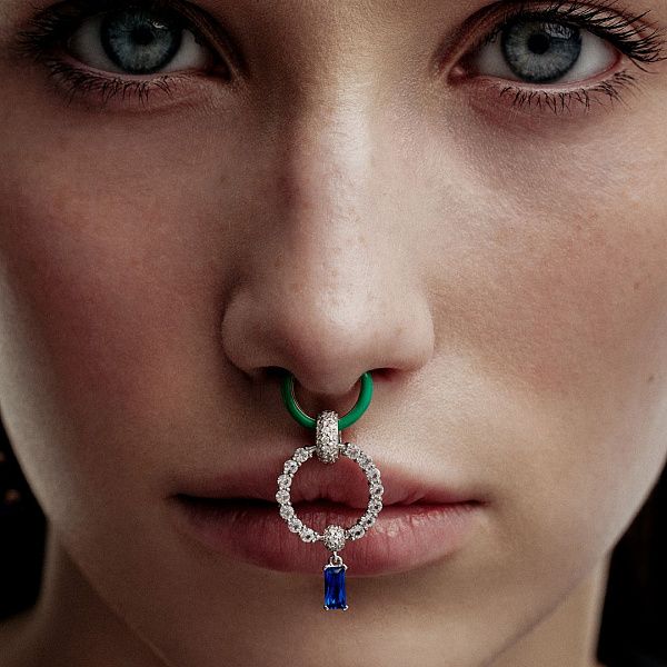 Серьга кафф из желтого золота 