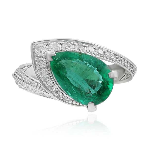 Кольцо из белого золота с изумрудом 2.31 ct и бриллиантами