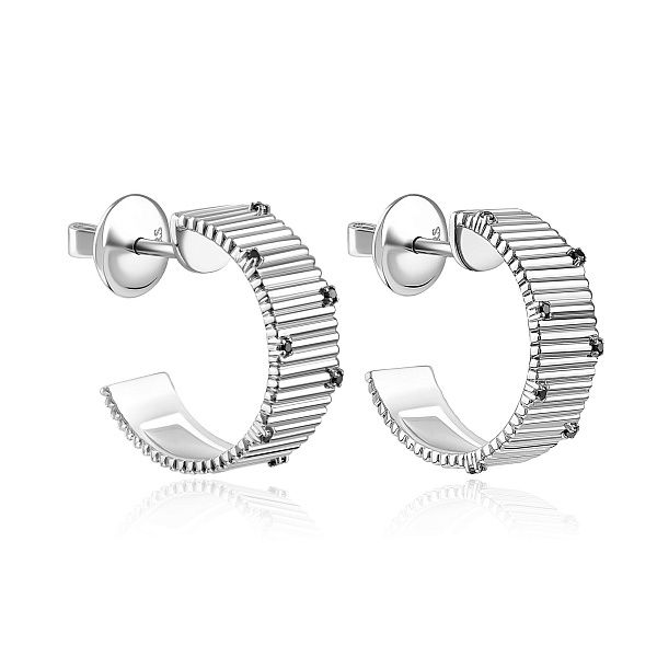 Пусеты из белого золота с бриллиантами