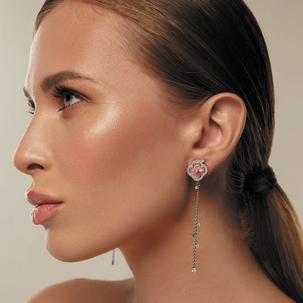 Серьги из желтого золота с изумрудами и бриллиантами