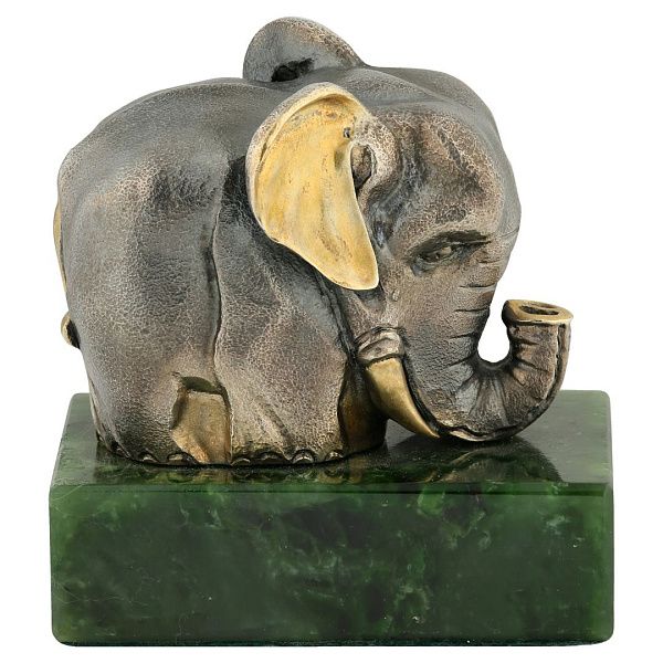 Украшение интерьера «Слоник» из серебра с нефритом