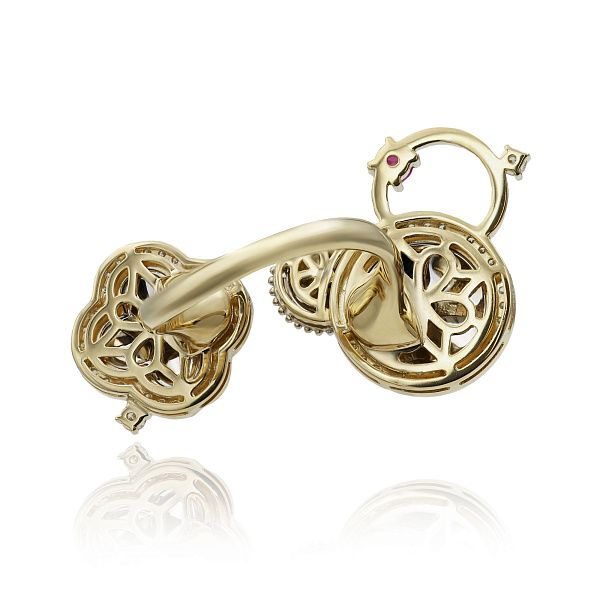 Кольцо из желтого золота с рубином и бриллиантами