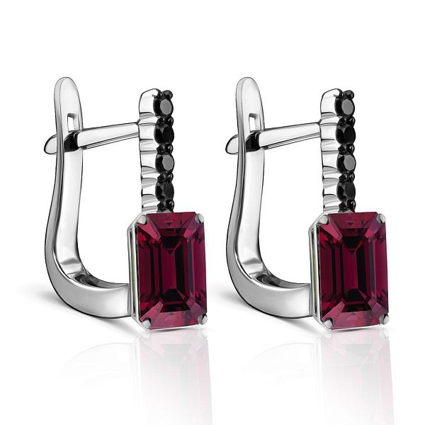 Серьги из белого золота с гранатами и бриллиантами