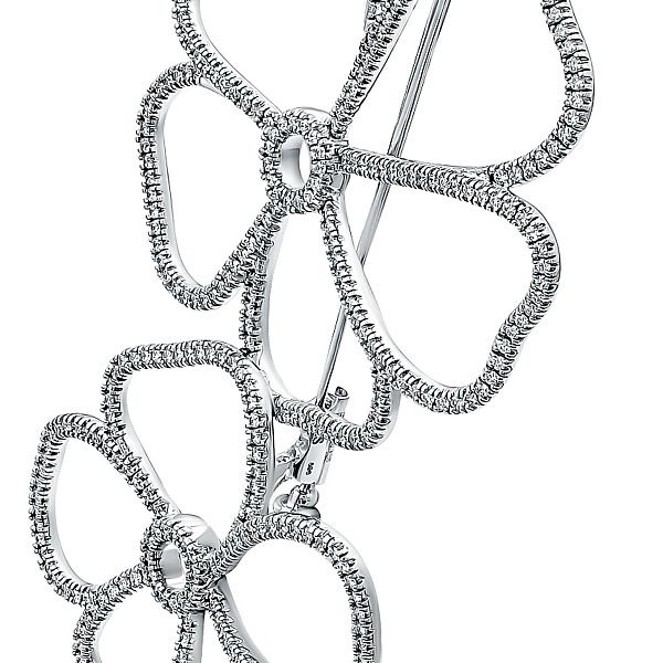 Брошь из белого золота с бриллиантами