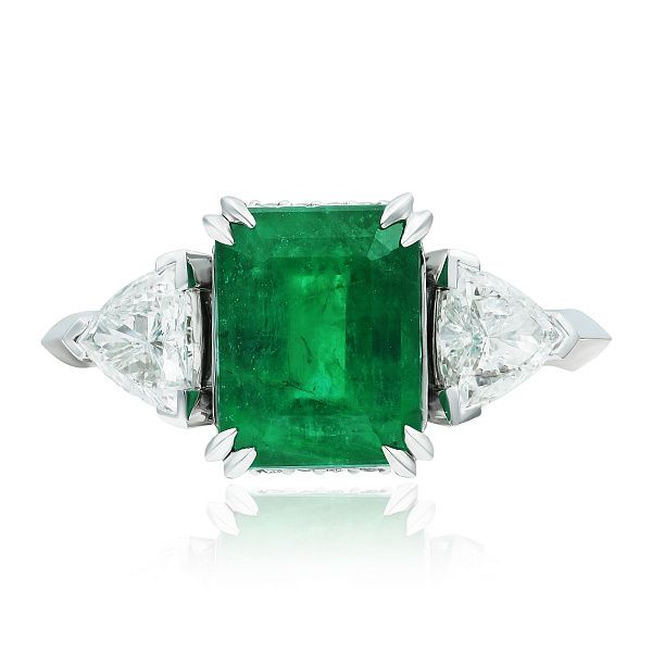 Кольцо с бриллиантами и изумрудом 2.56 ct