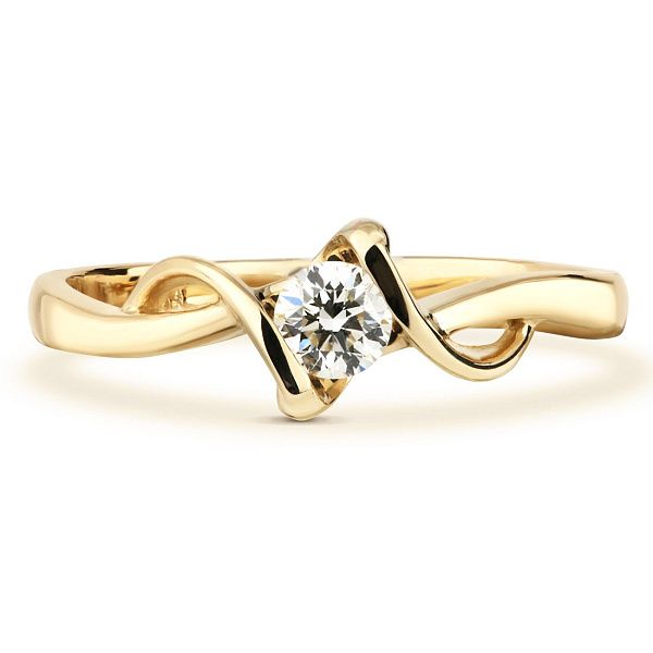 Кольцо из желтого золота с бриллиантом