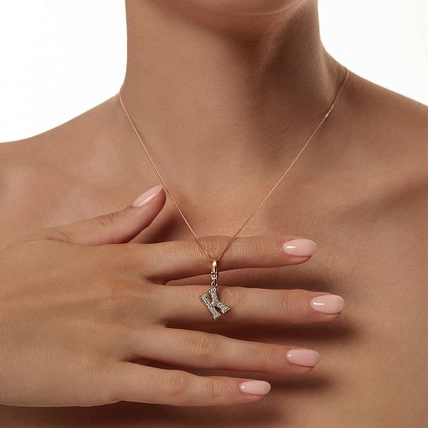 Подвеска из красного золота с бриллиантами