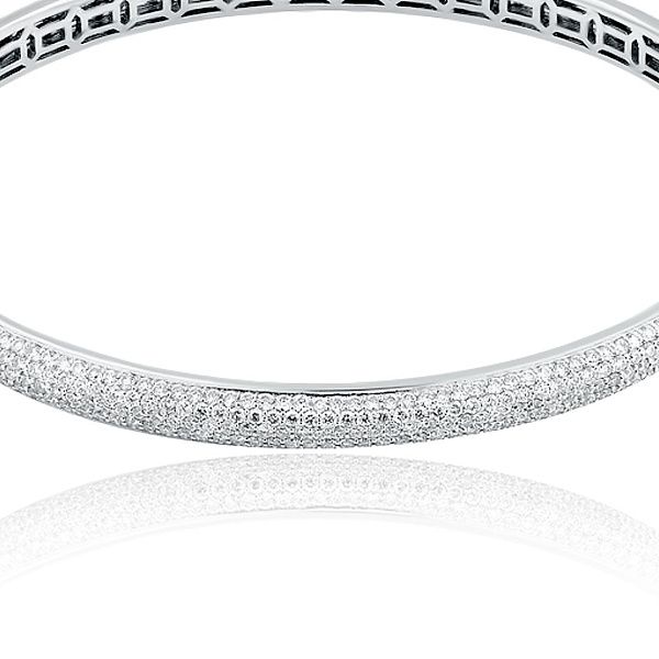 Браслет из белого золота с бриллиантами