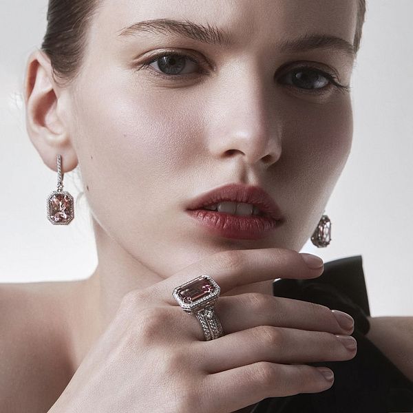 Кольцо из белого золота с турмалином 5.6 ct и бриллиантами