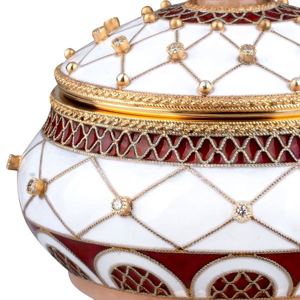 Сахаpница из серебра c кварцитом и бриллиантами